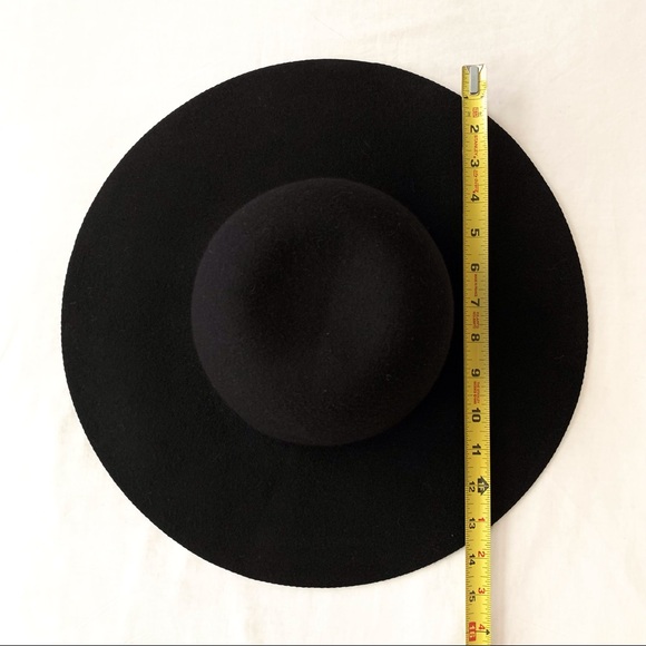 Authentic J Crew Wool Hat - Picture 9 of 9